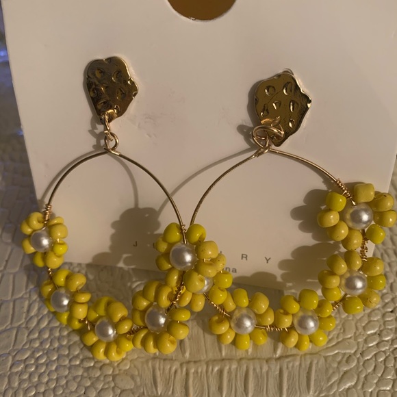 Yellow Earrings - Picture 2 of 2